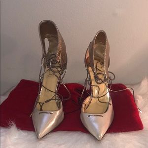 Christian Louboutin Pump Gold